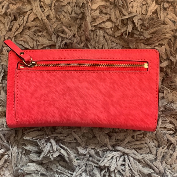Kate Spade Wallet - Picture 2 of 6